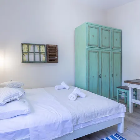 & Studio By The Way * Baška