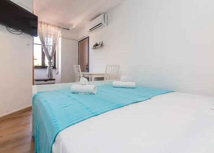Apartmán & Studio By The Way Baška