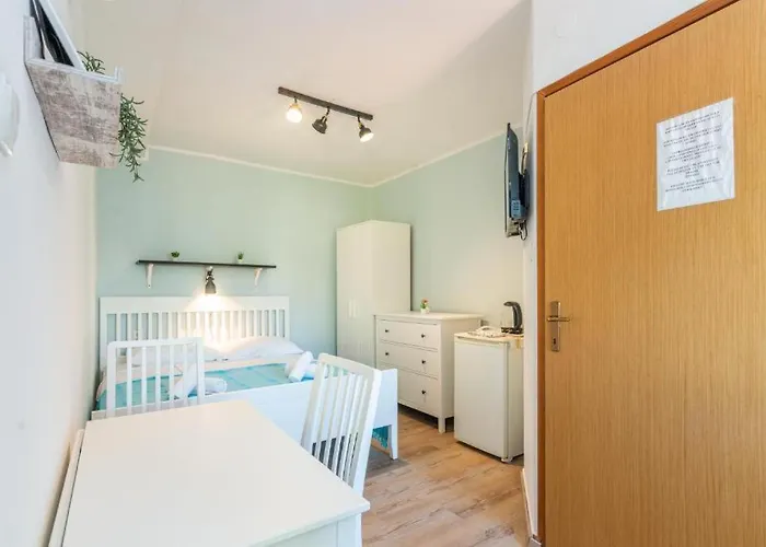 & Studio By The Way Apartmán